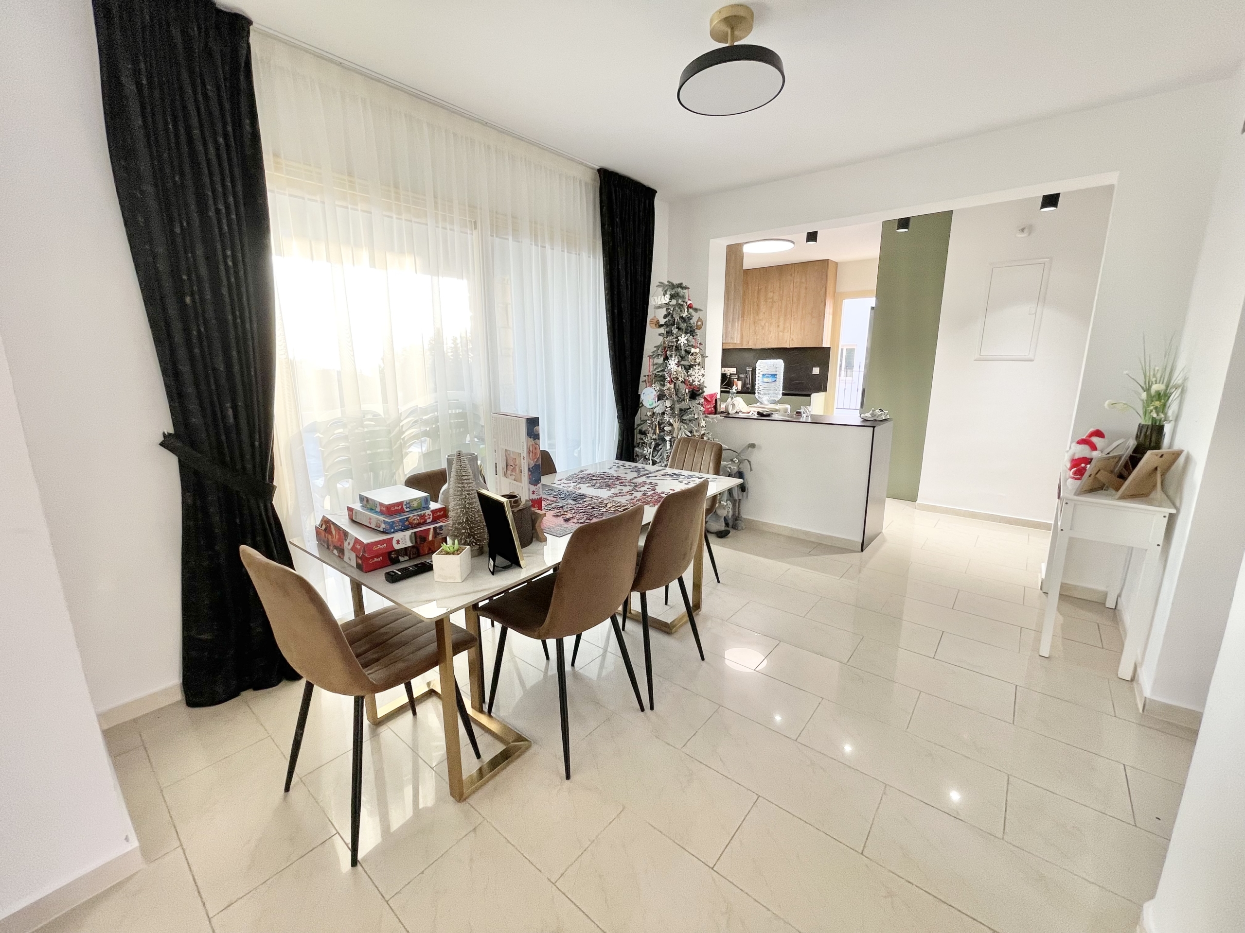 8809428D-8437-4F6C-9DE1-AE935783D15D