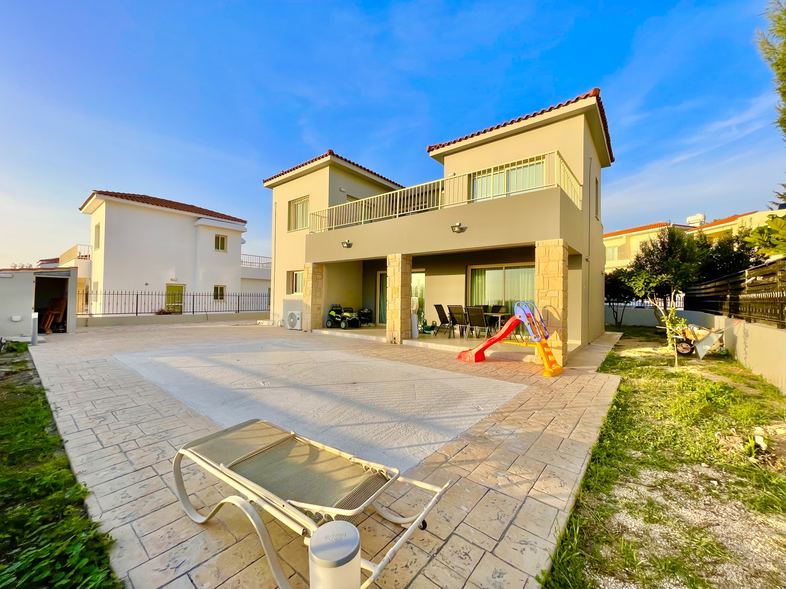 9193CB4D-CFCA-4BBD-8CEF-8253F1BA9E8C