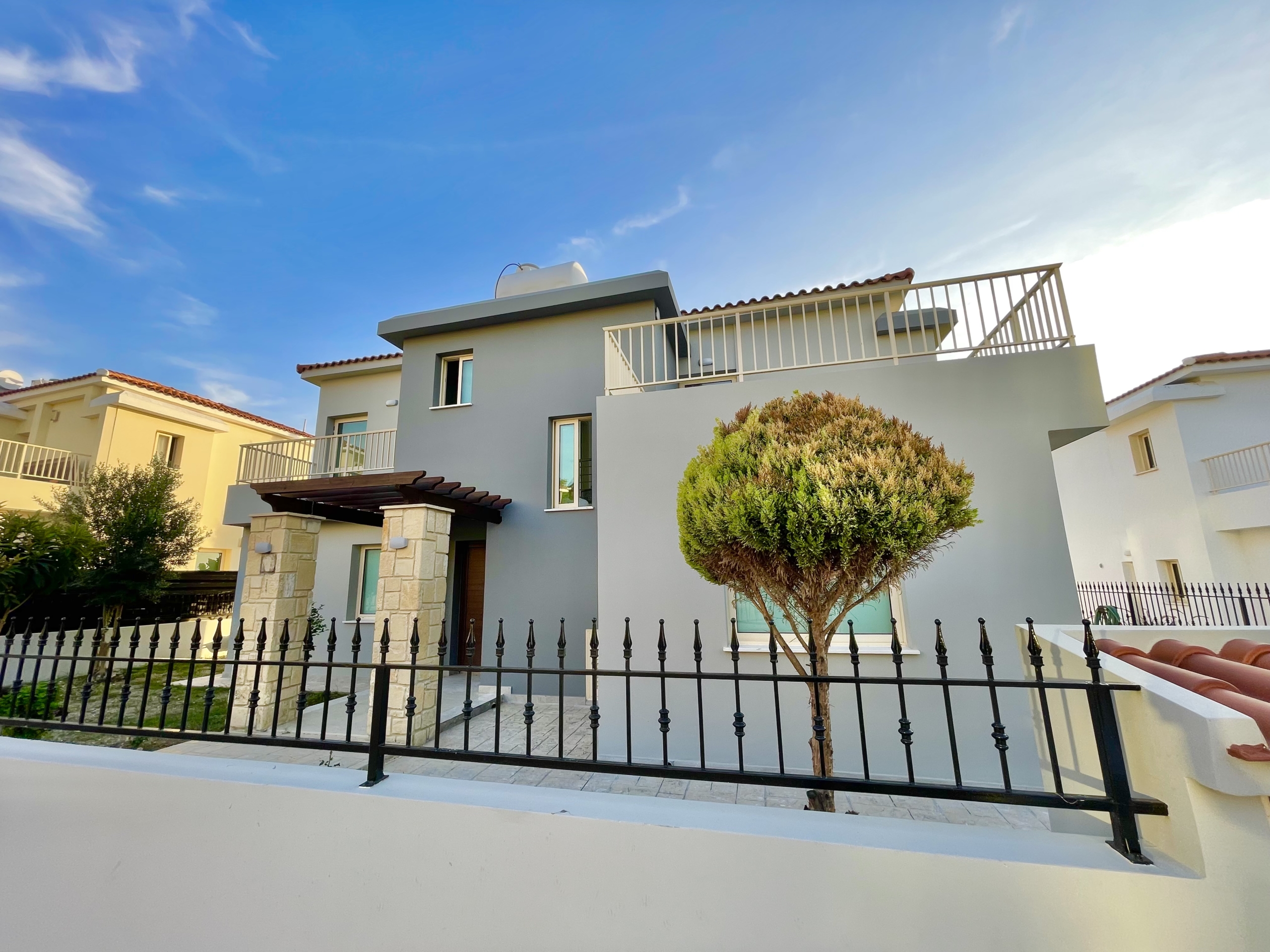 E3214BFF-A7E7-472E-96BC-9F0B3ABADED8