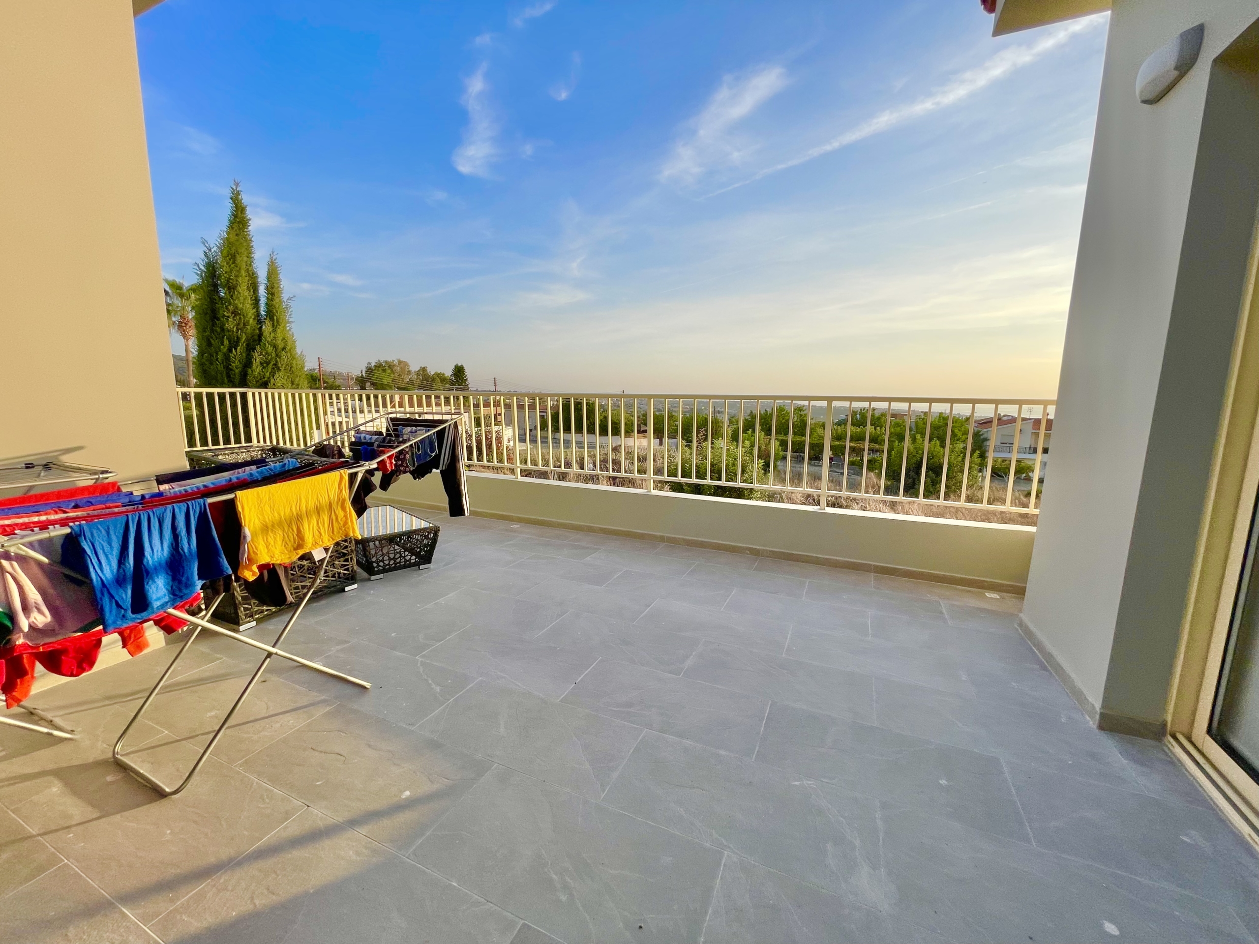 FEA6E2D3-6E94-481A-9821-A9EABCEEC260