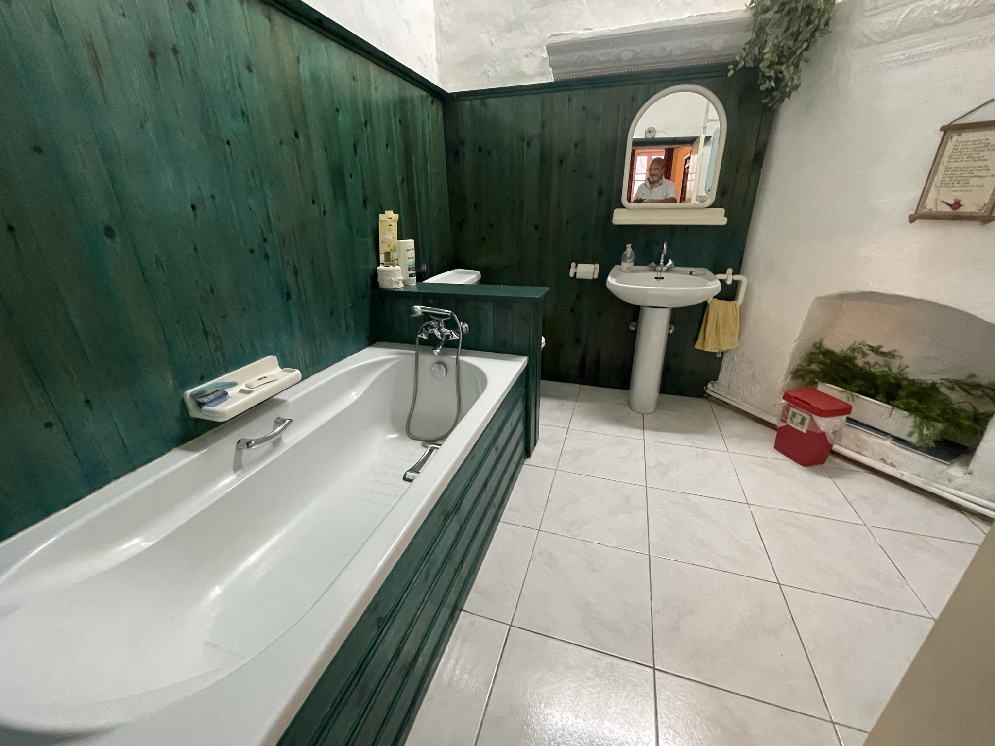 0614132A-33B0-43A3-B1C6-0116A82EACF7