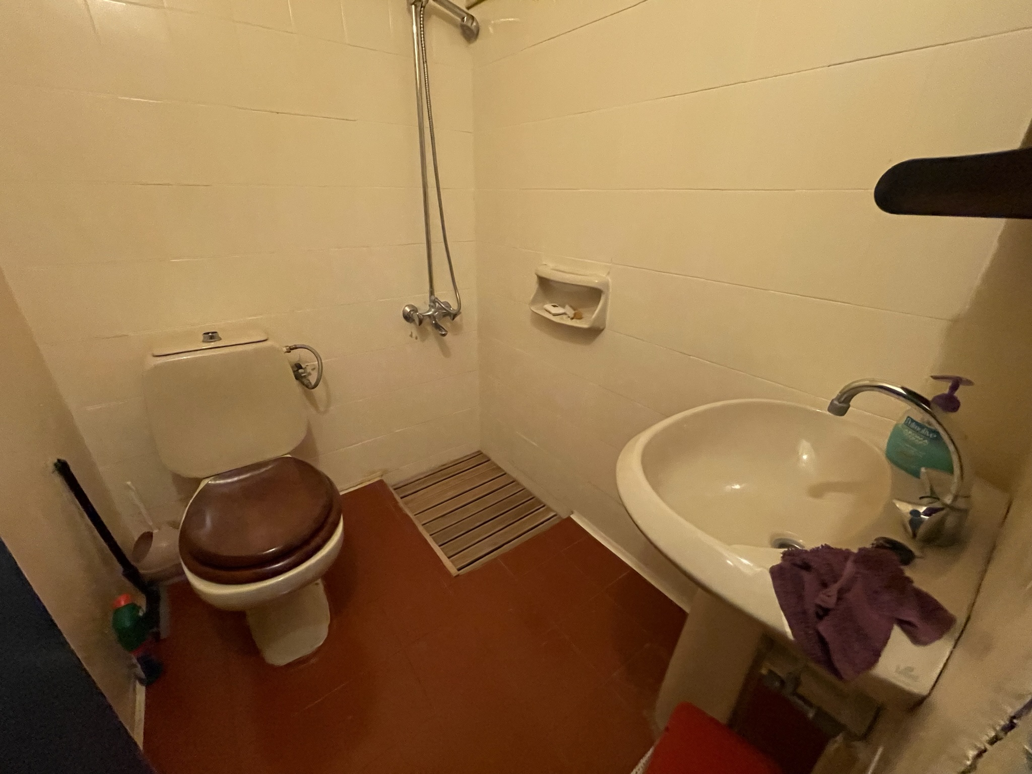 193C5FD8-7669-4173-87EF-41A4B22F4012