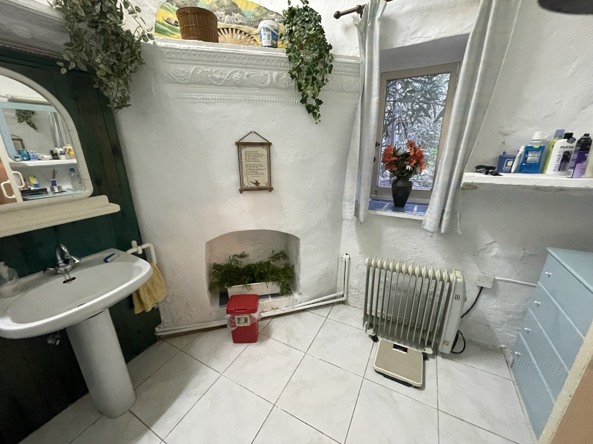 59DEF2E9-5804-44DB-9A27-DBAE9FC8E802