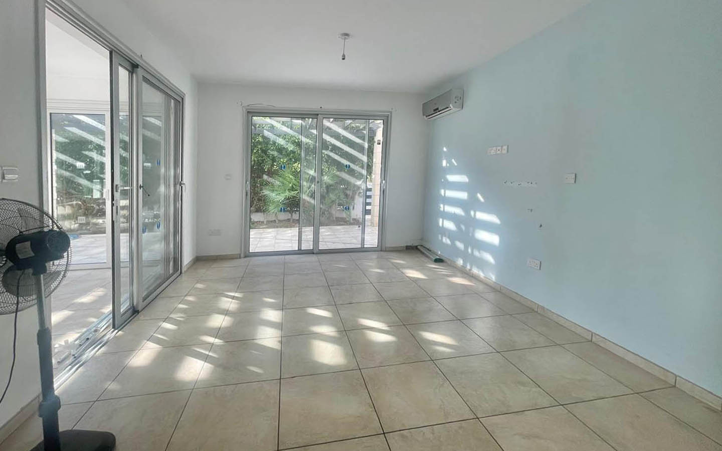 sea-view-villa-for-sale-paphos-coral-bay-cyprus10