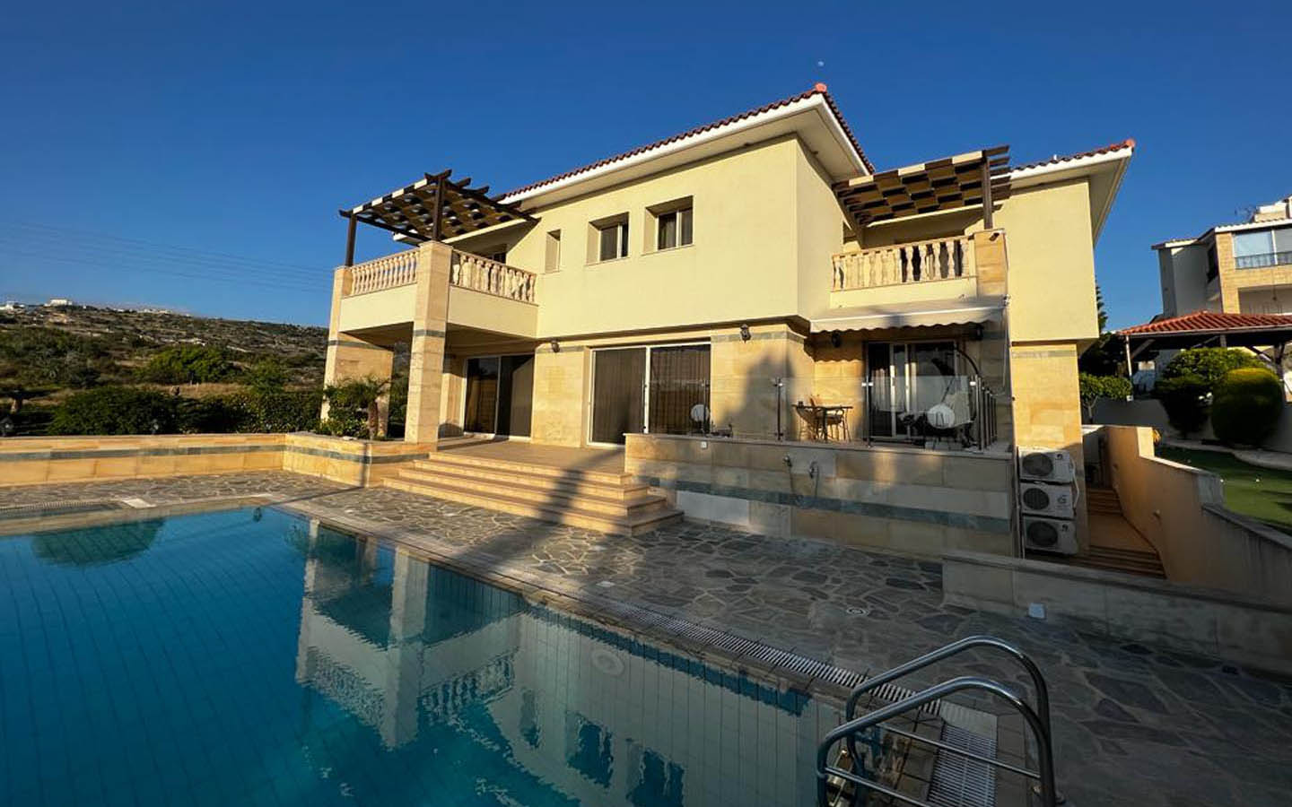 luxury-villa-property-for-sale-paphos-cyprus0