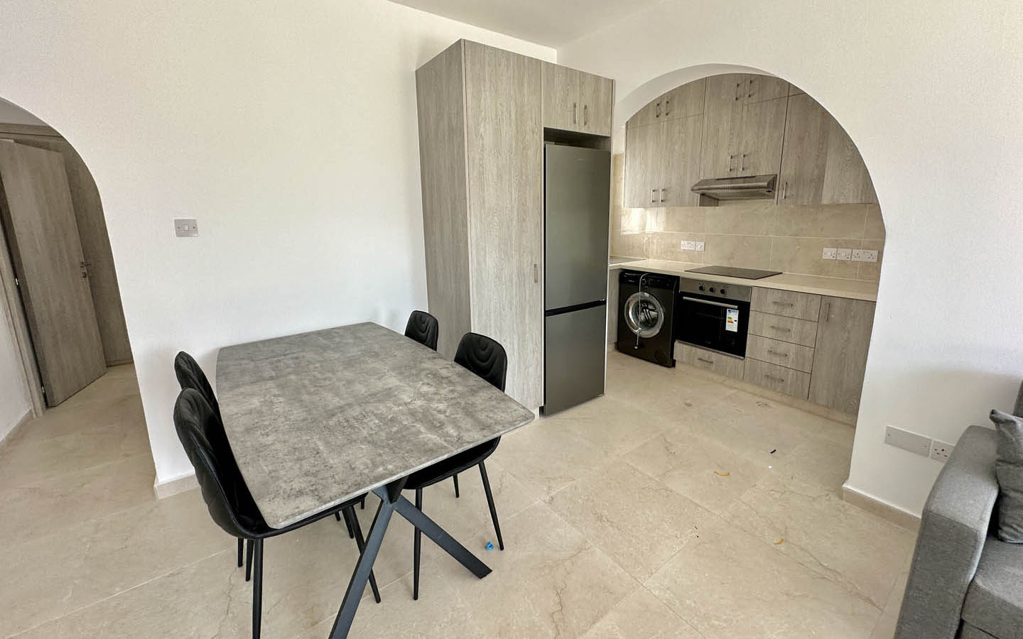 Renovation example №2(1) 2-Bedroom Townhouse in Kings Beach Park, just 300 meters from the sea