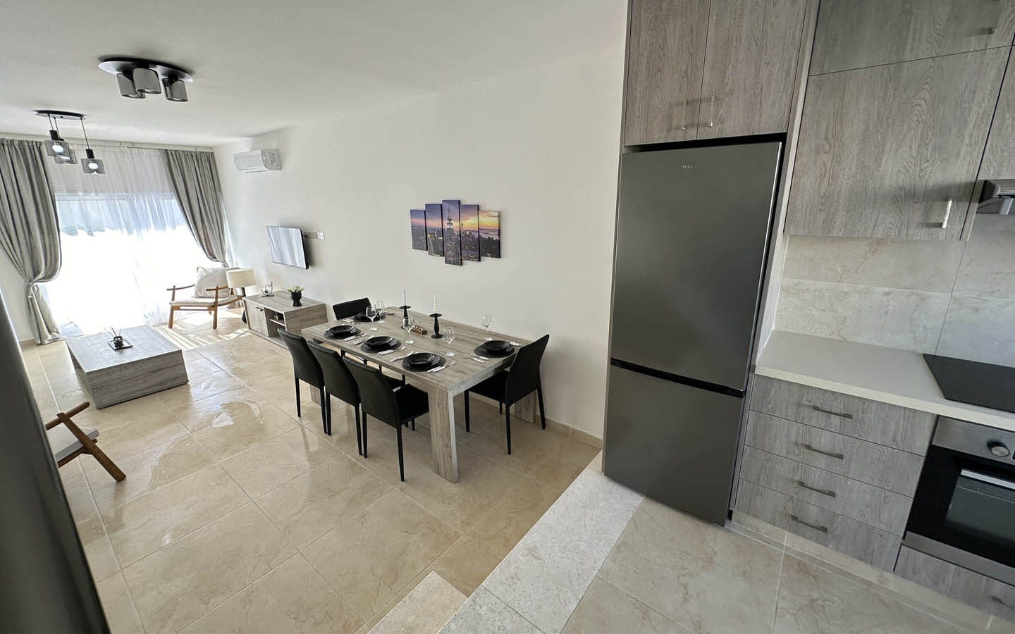 Renovation example №3 2-Bedroom Townhouse in Kings Beach Park, just 300 meters from the sea