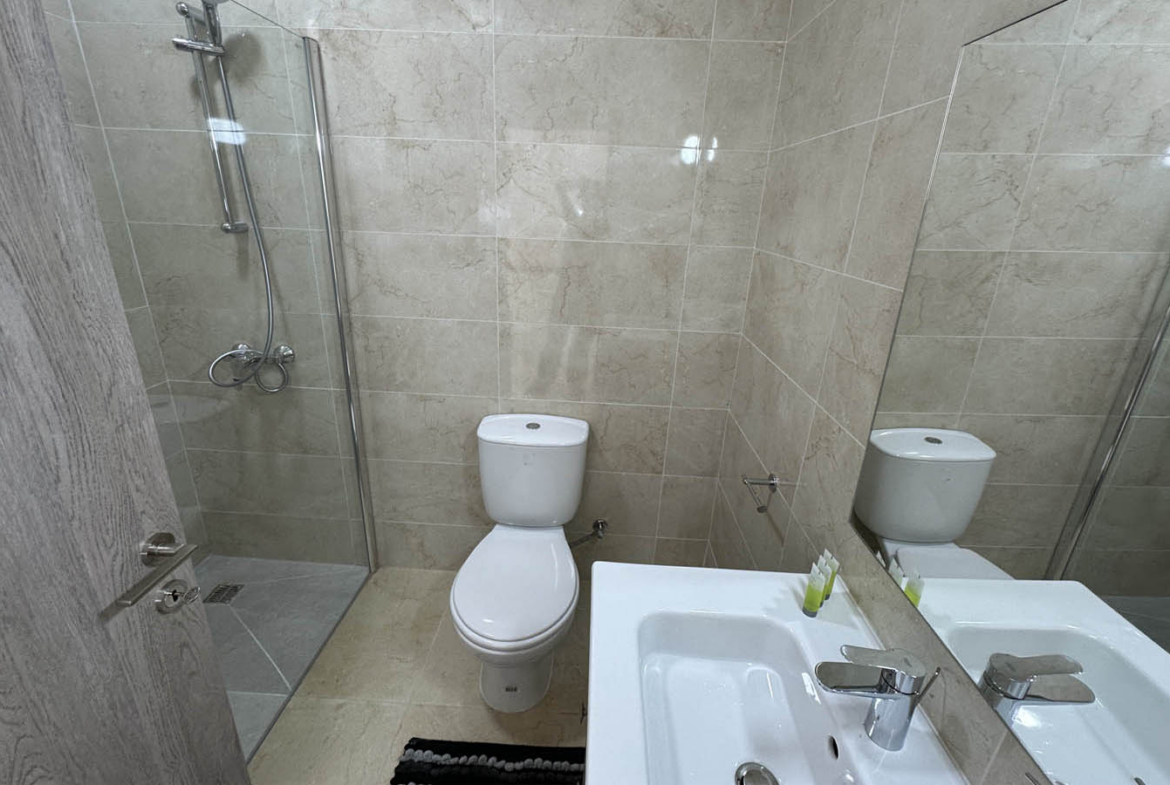 2-Bedroom Townhouse in Kings Beach Park, just 300 meters from the sea