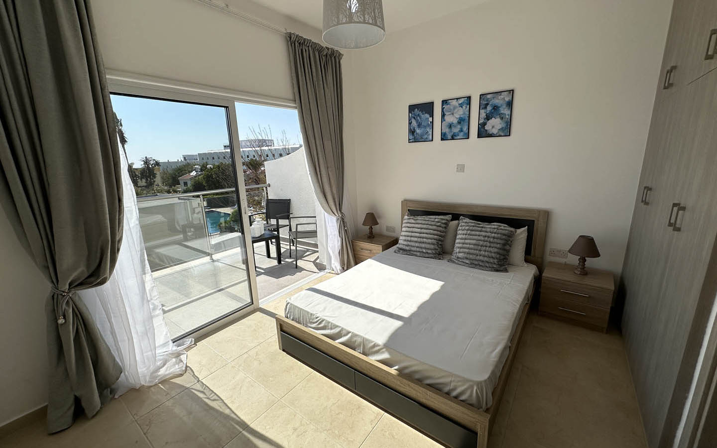 Renovation example №3(5) 2-Bedroom Townhouse in Kings Beach Park, just 300 meters from the sea
