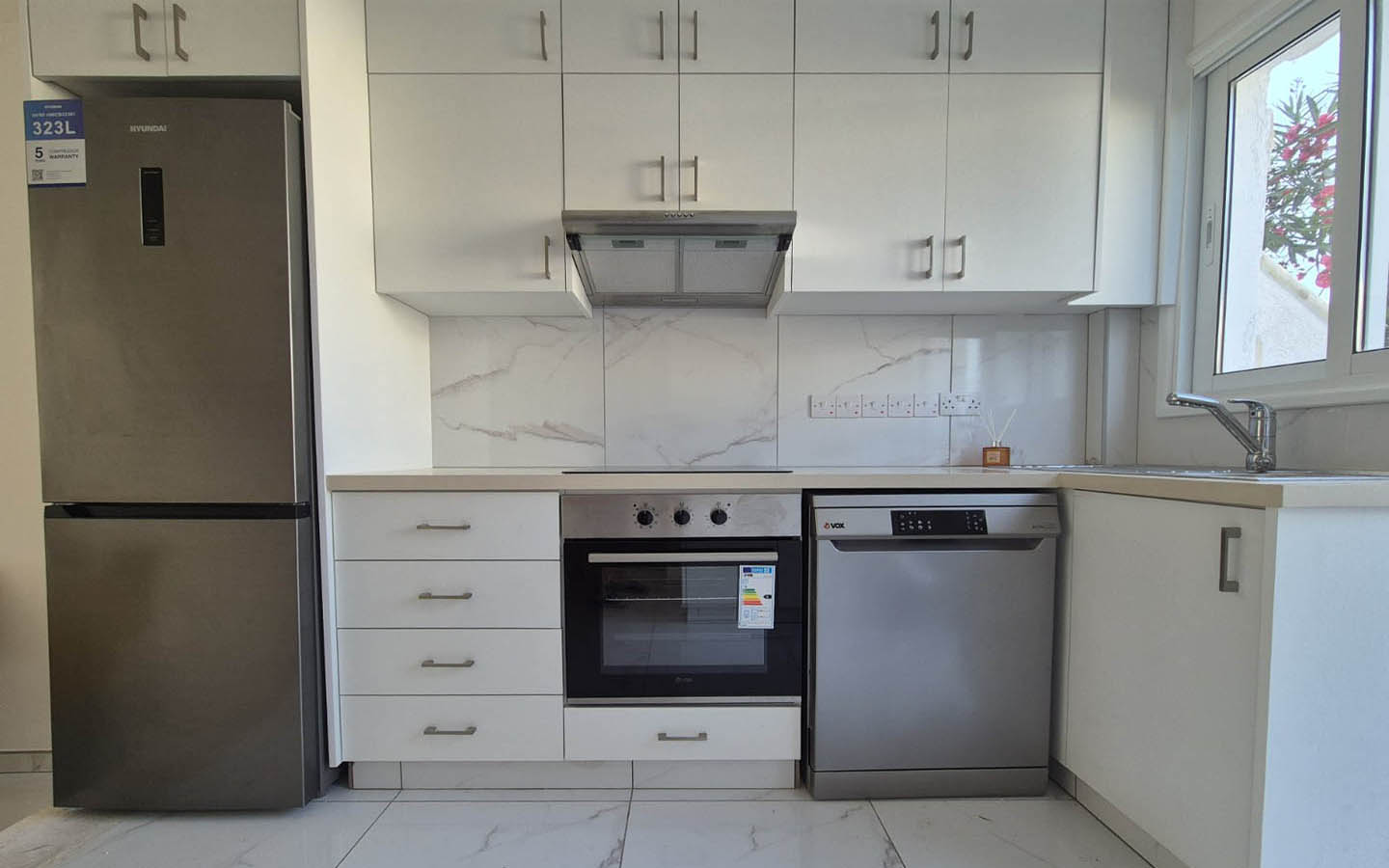 Renovation example №4(3) 2-Bedroom Townhouse in Kings Beach Park, just 300 meters from the sea