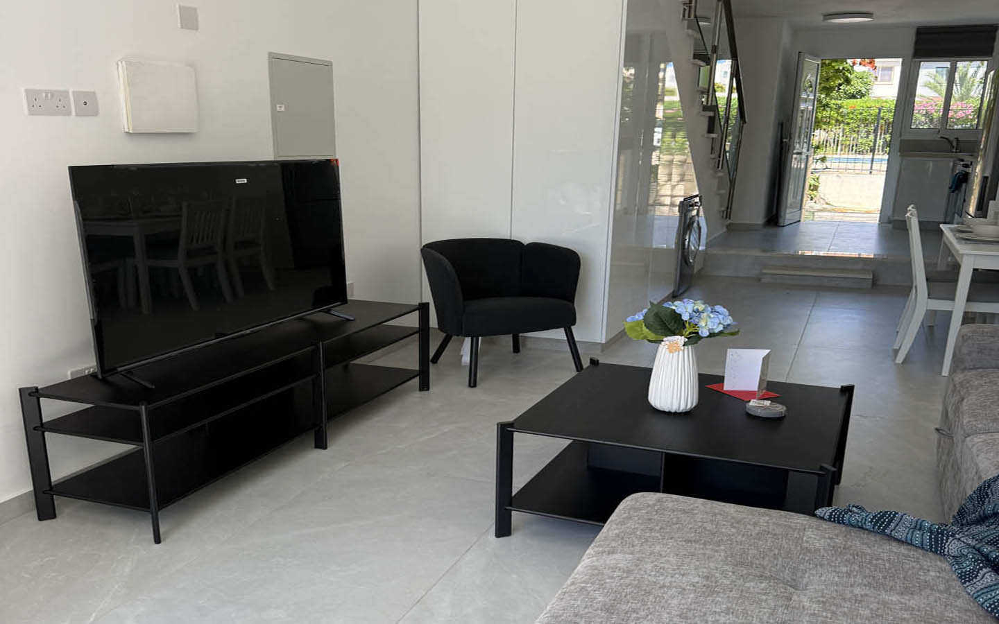 Renovation example №5(8) 2-Bedroom Townhouse in Kings Beach Park, just 300 meters from the sea