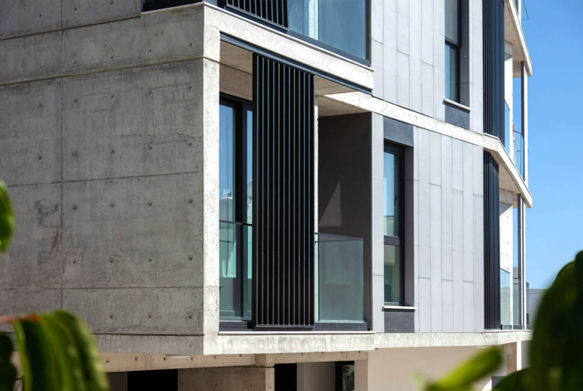 3-Bedroom Apartment with Furniture and a Private Roof Terrace