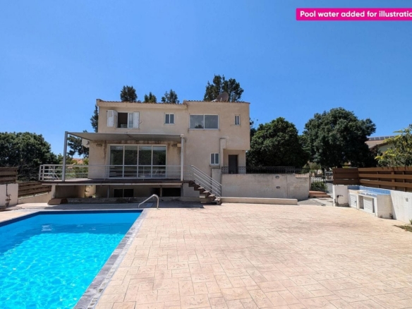 Three-Bedroom Villa with a Private Pool and basement
