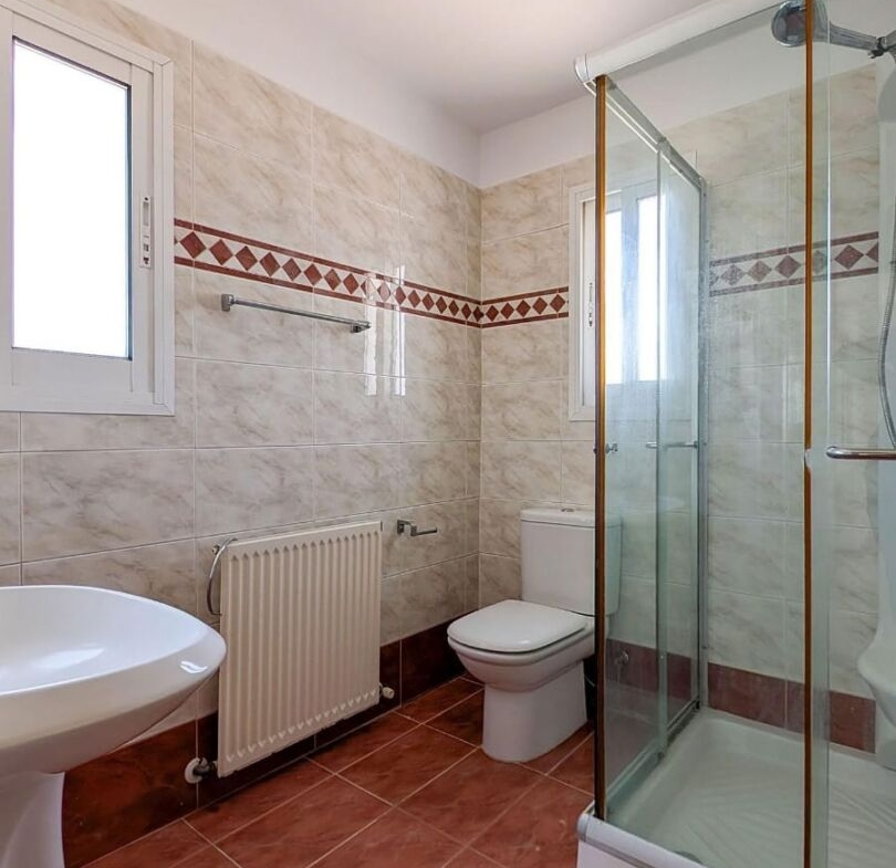 Three-Bedroom Villa with a Private Pool and basement