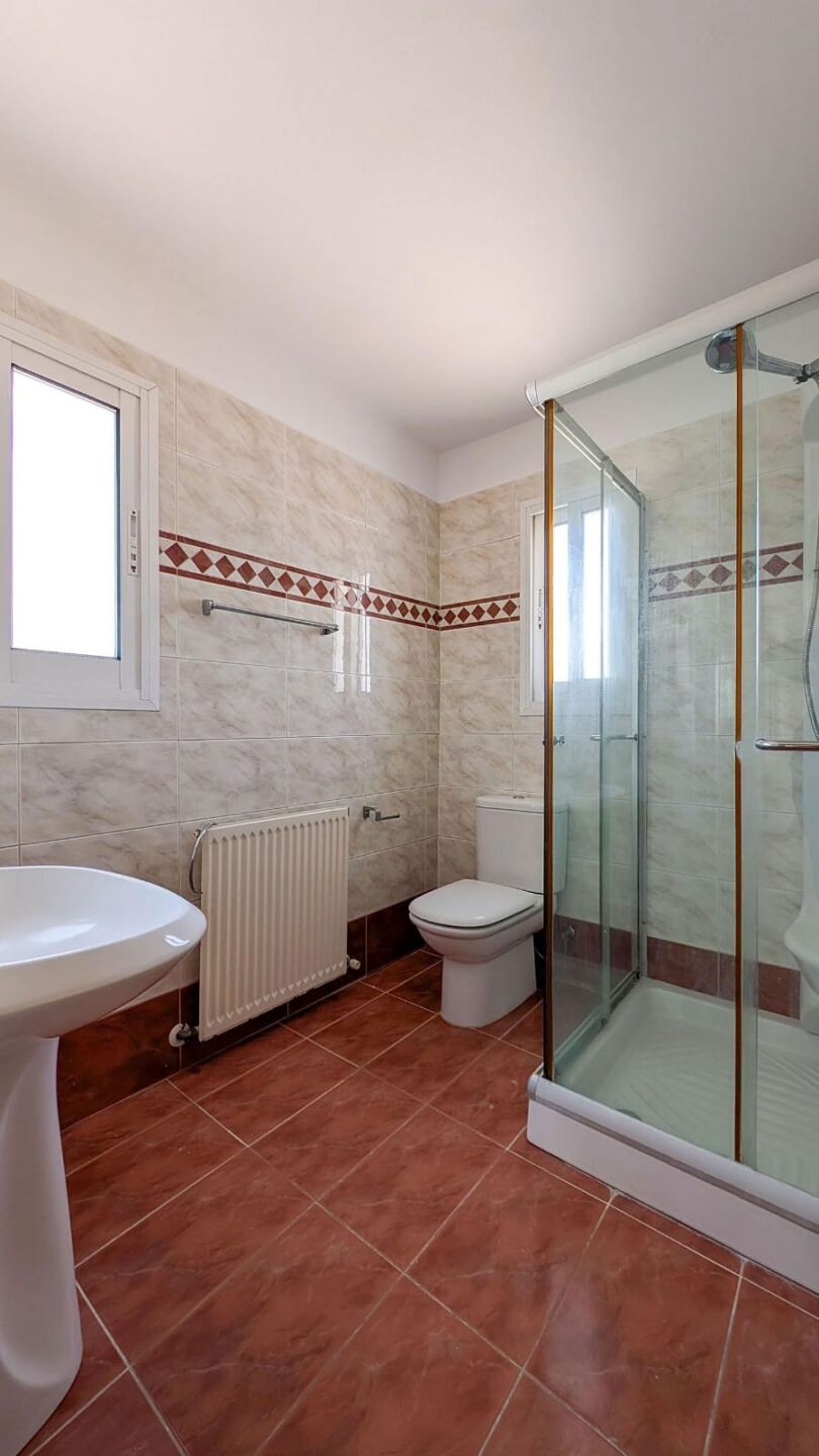 key-ready-villa-property-for-sale-paphos-cyprus10 Three-Bedroom Villa with a Private Pool and basement