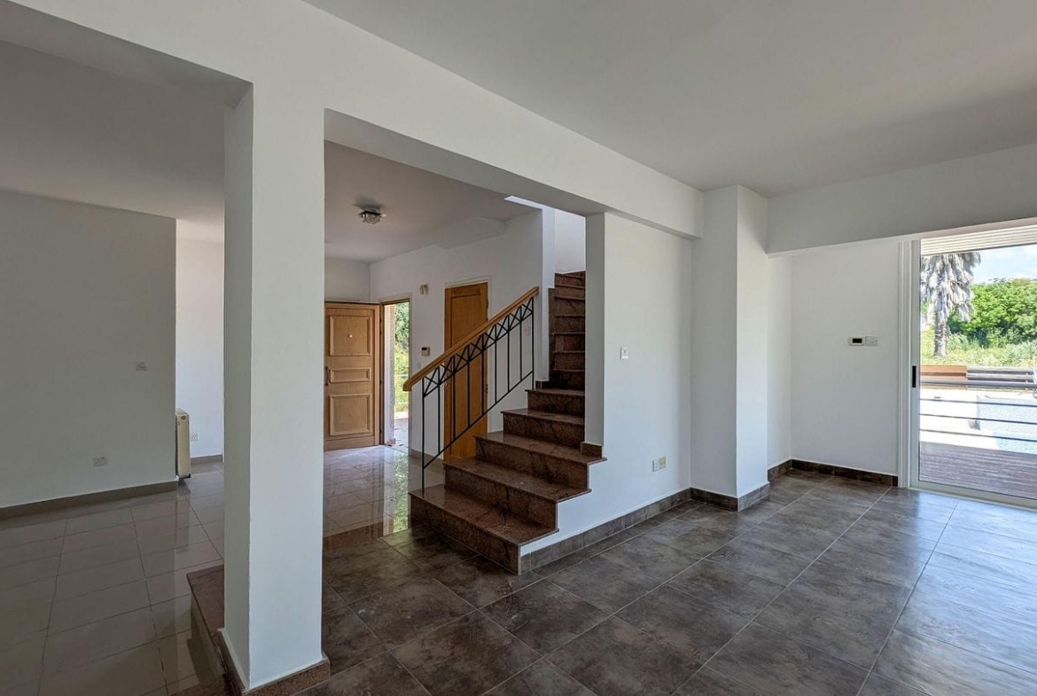 Three-Bedroom Villa with a Private Pool and basement