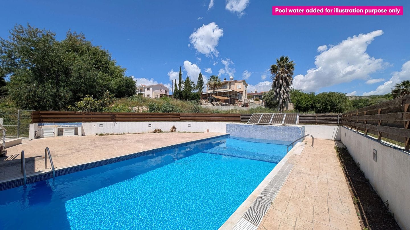key-ready-villa-property-for-sale-paphos-cyprus16 Three-Bedroom Villa with a Private Pool and basement