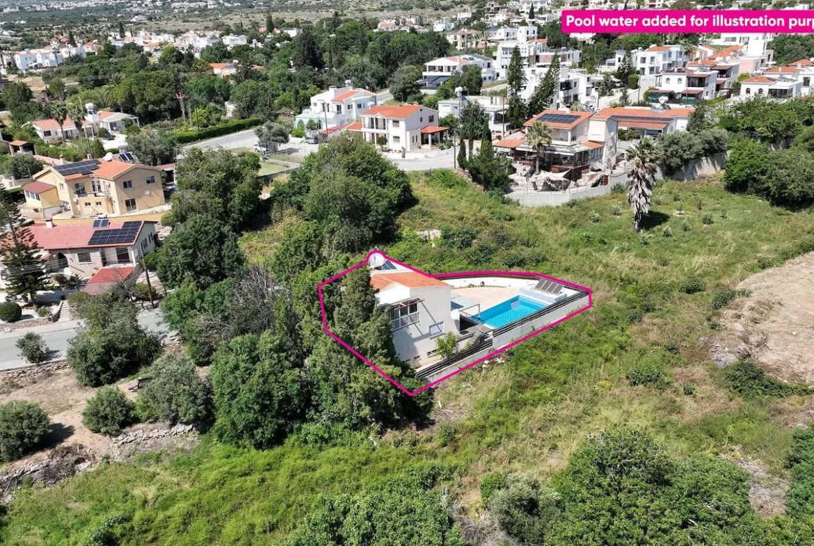 Three-Bedroom Villa with a Private Pool and basement