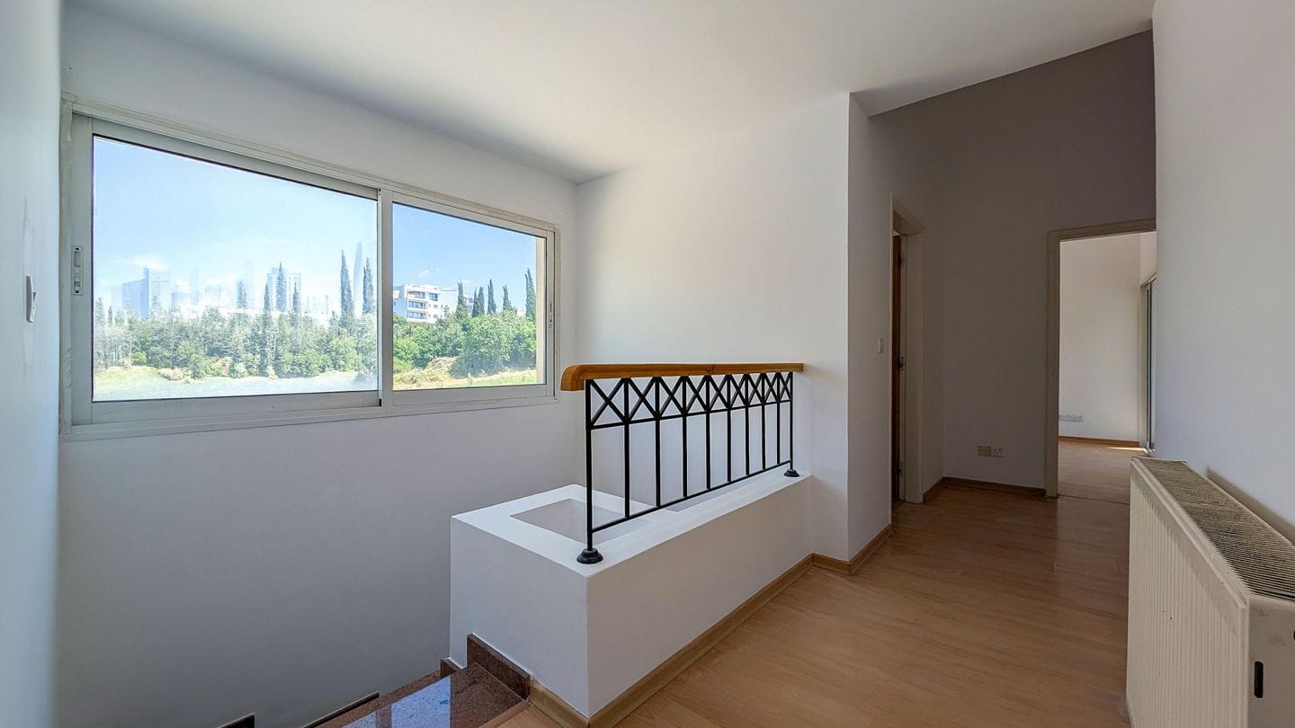 key-ready-villa-property-for-sale-paphos-cyprus20 Three-Bedroom Villa with a Private Pool and basement