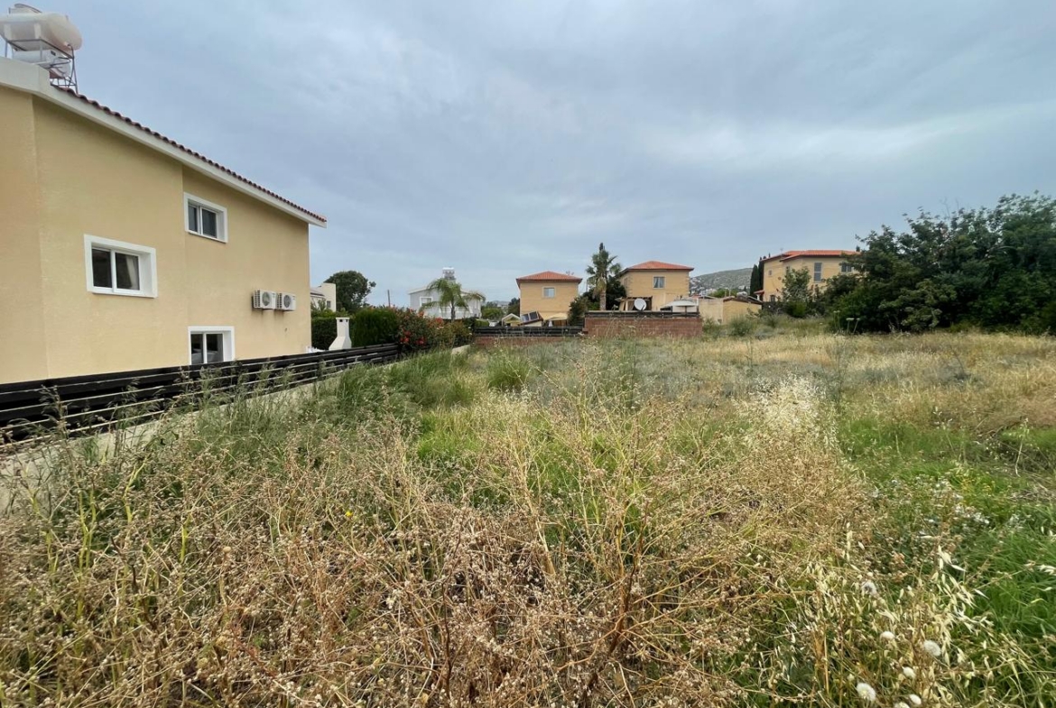 552 sq.m. plot of land with beautiful views of the Cypriot surroundings