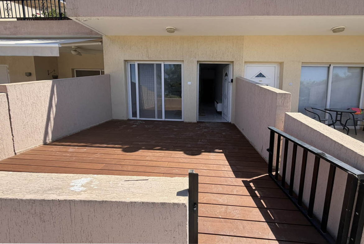 1-Bedroom Apartment with a Large Veranda and Beautiful Sea Views