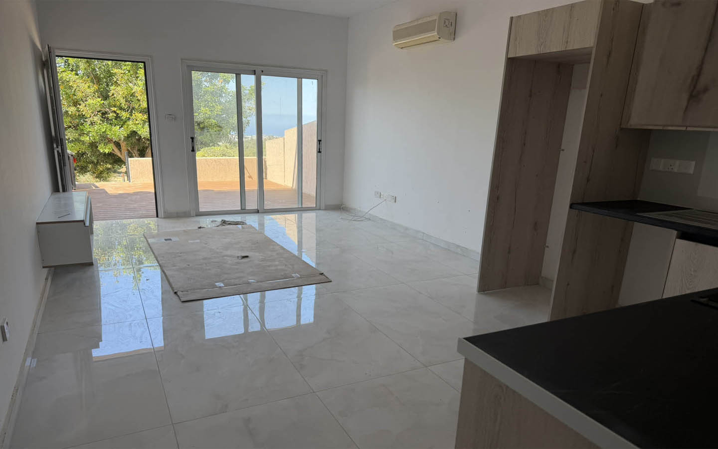 key-ready-ground-floor-apartment-for-sale-paphos-cyprus15 1-Bedroom Apartment with a Large Veranda and Beautiful Sea Views