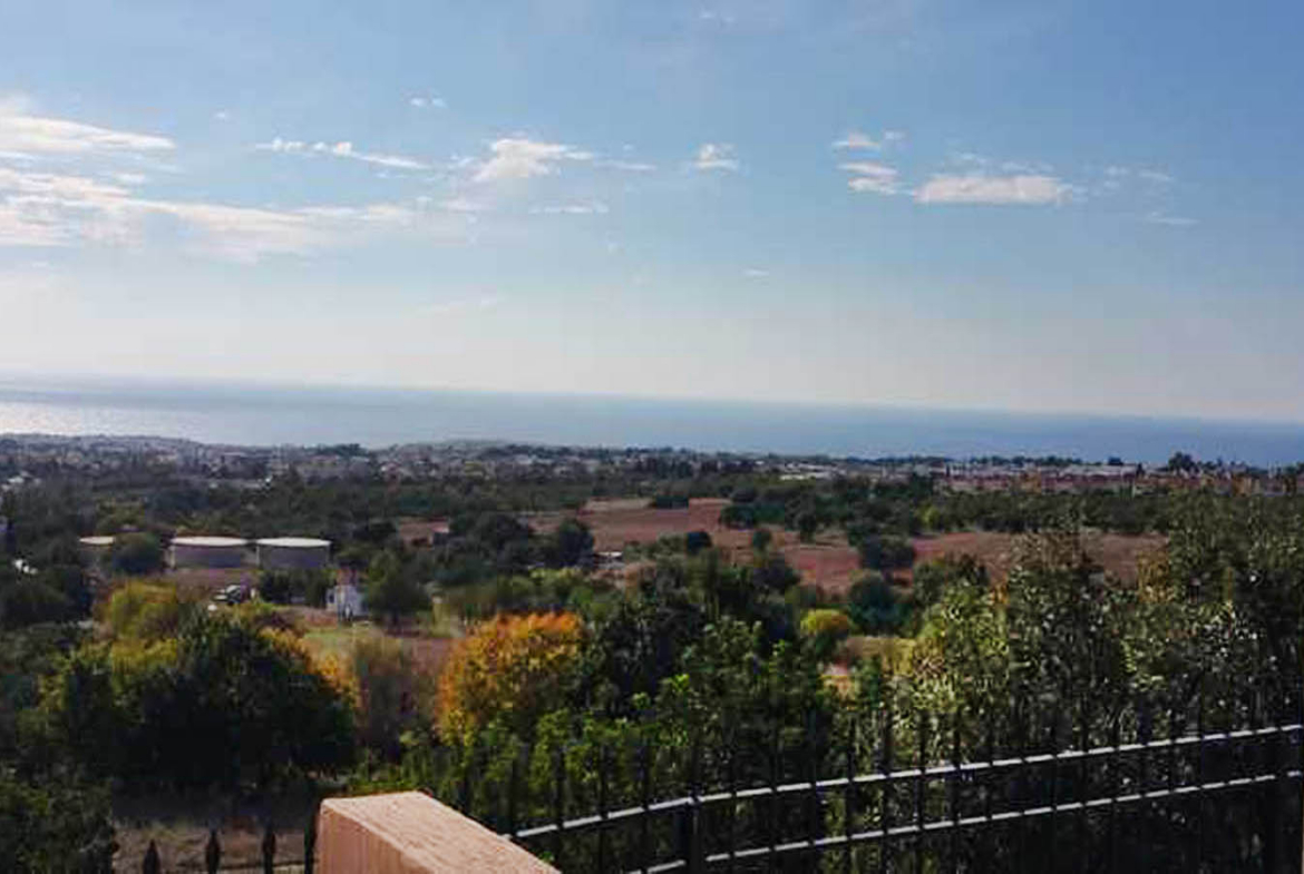 1-Bedroom Apartment with a Large Veranda and Beautiful Sea Views