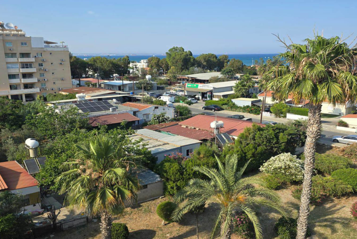 2-Bedroom Apartment with Sea View