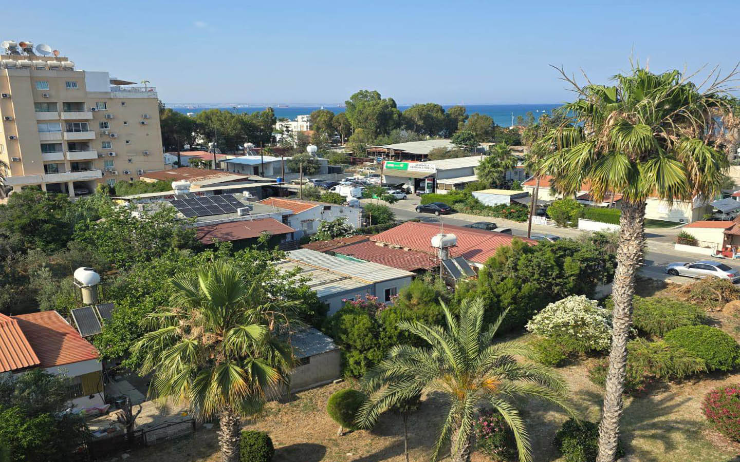 2-Bedroom Apartment with Sea View