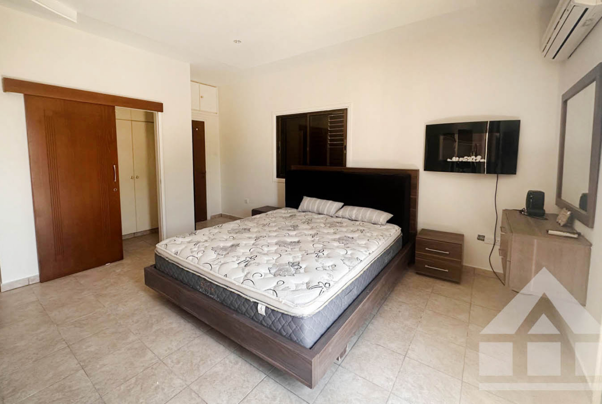 Detached 3-Bedroom House — a Practical and Pleasant Option