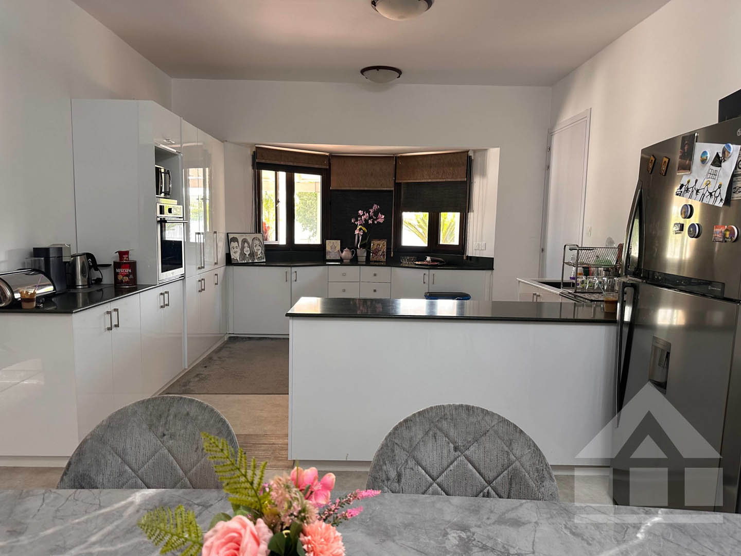 3-Bedroom Villa with Festive Accents