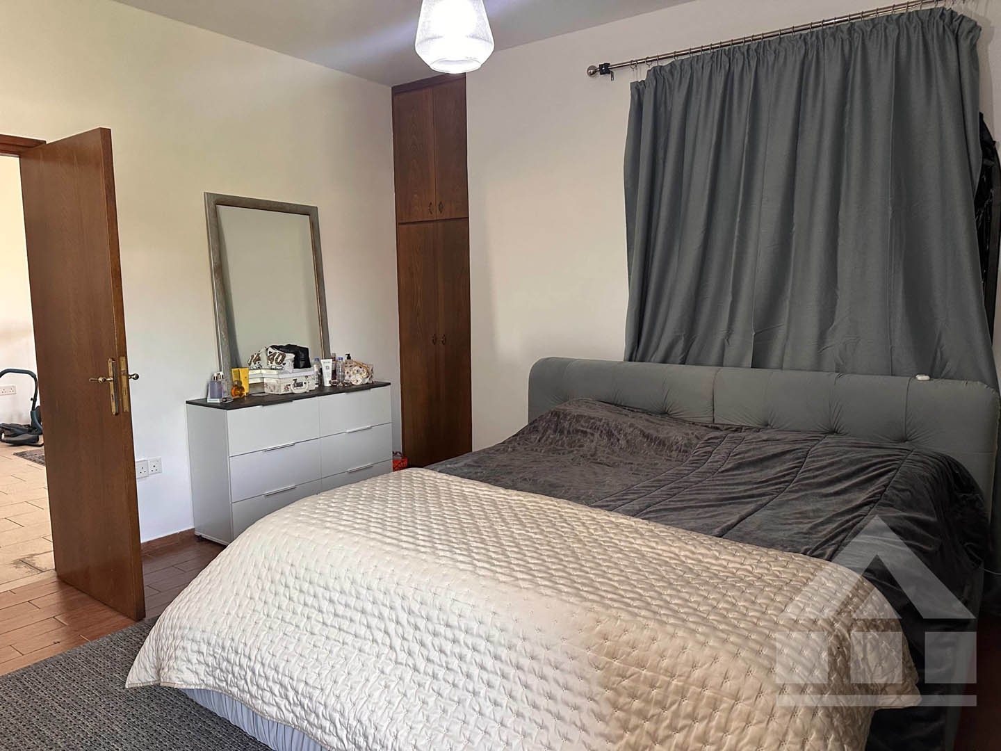 3-Bedroom Villa with Festive Accents