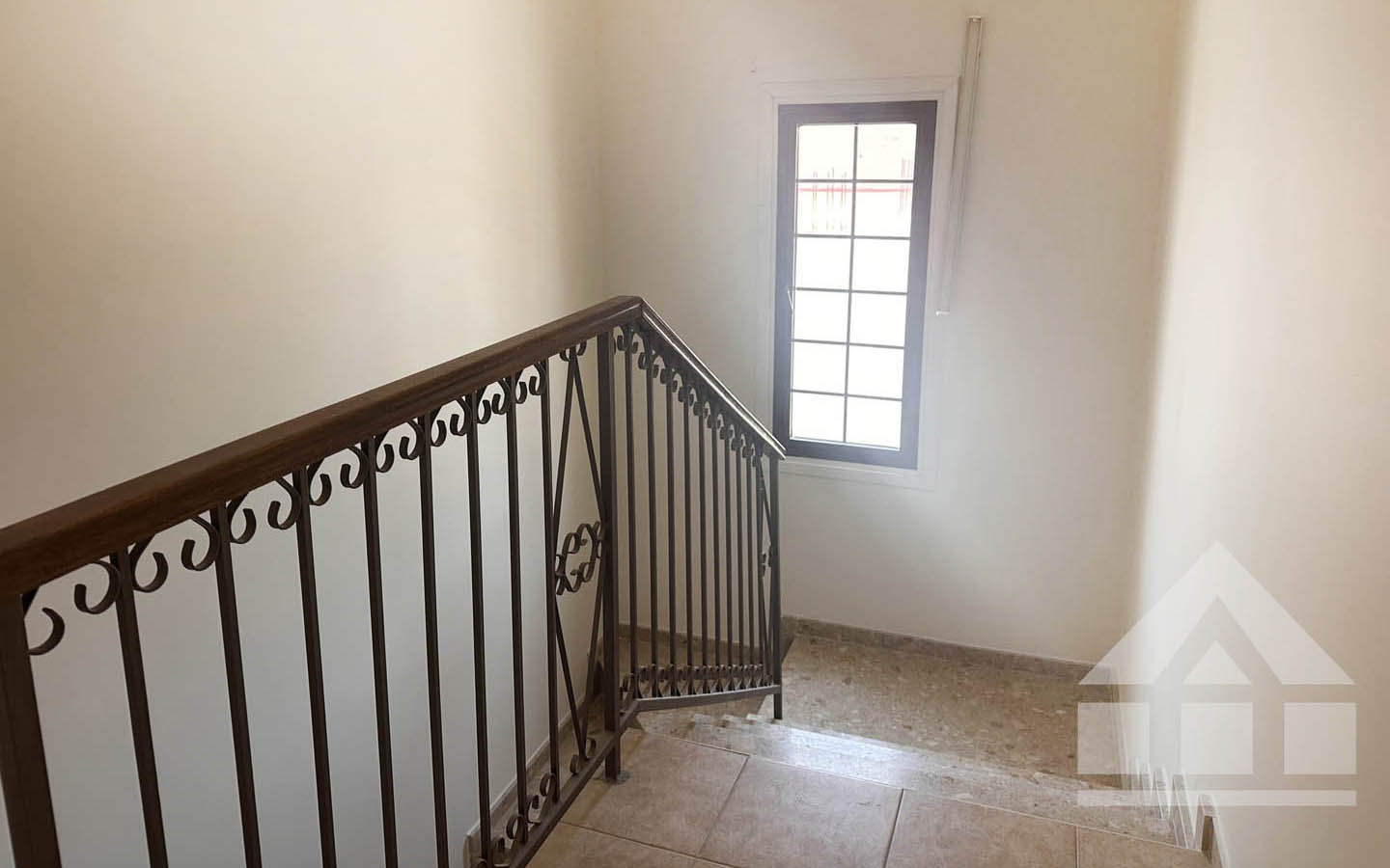 Detached 3-Bedroom House — a Practical and Pleasant Option