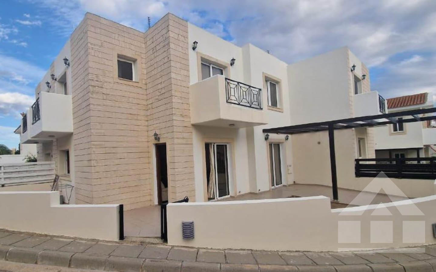 key-ready-villa-for-sale-larnaca-cyprus20 3-Bedroom Villa with Two Kitchens and the Feel of a Private Resort