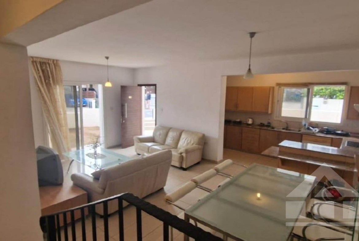 3-Bedroom Villa with Two Kitchens and the Feel of a Private Resort
