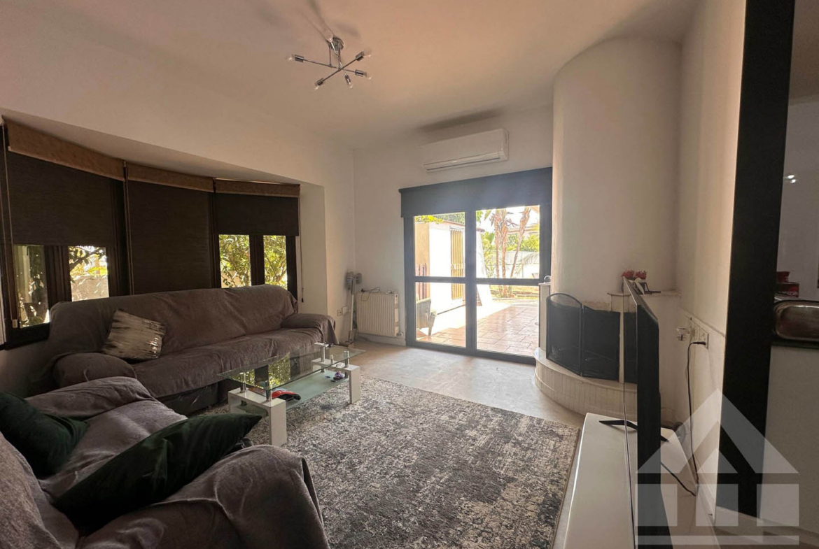 3-Bedroom Villa with Festive Accents