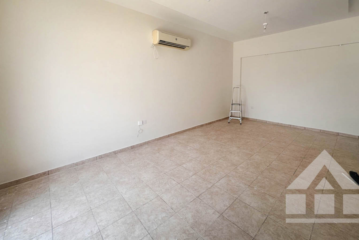 Detached 3-Bedroom House — a Practical and Pleasant Option