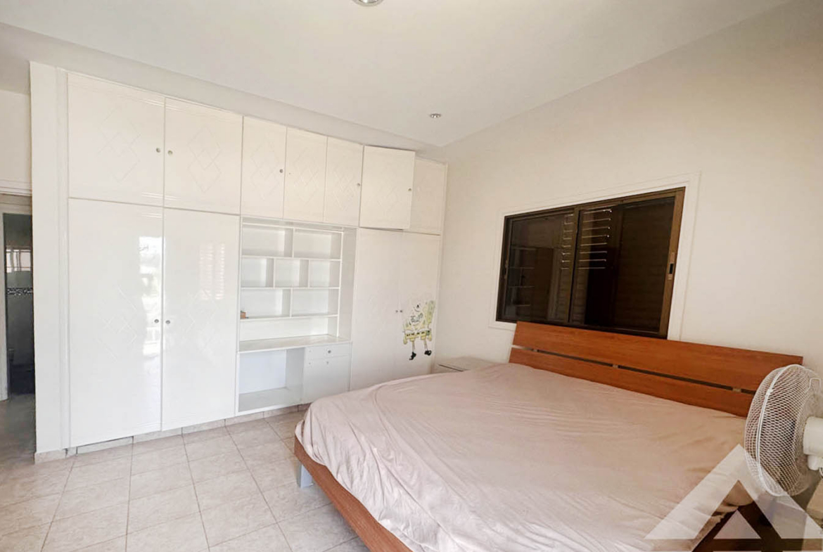 Detached 3-Bedroom House — a Practical and Pleasant Option
