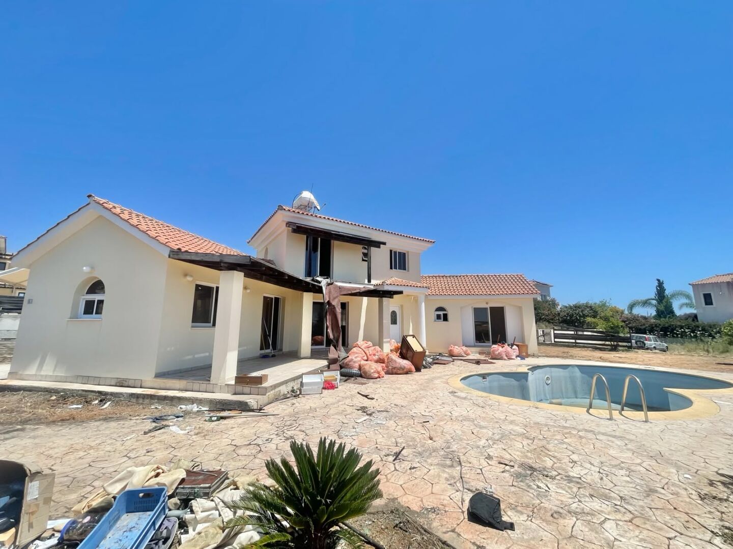 3-Bedroom Villa with a Private Pool and Sea Views
