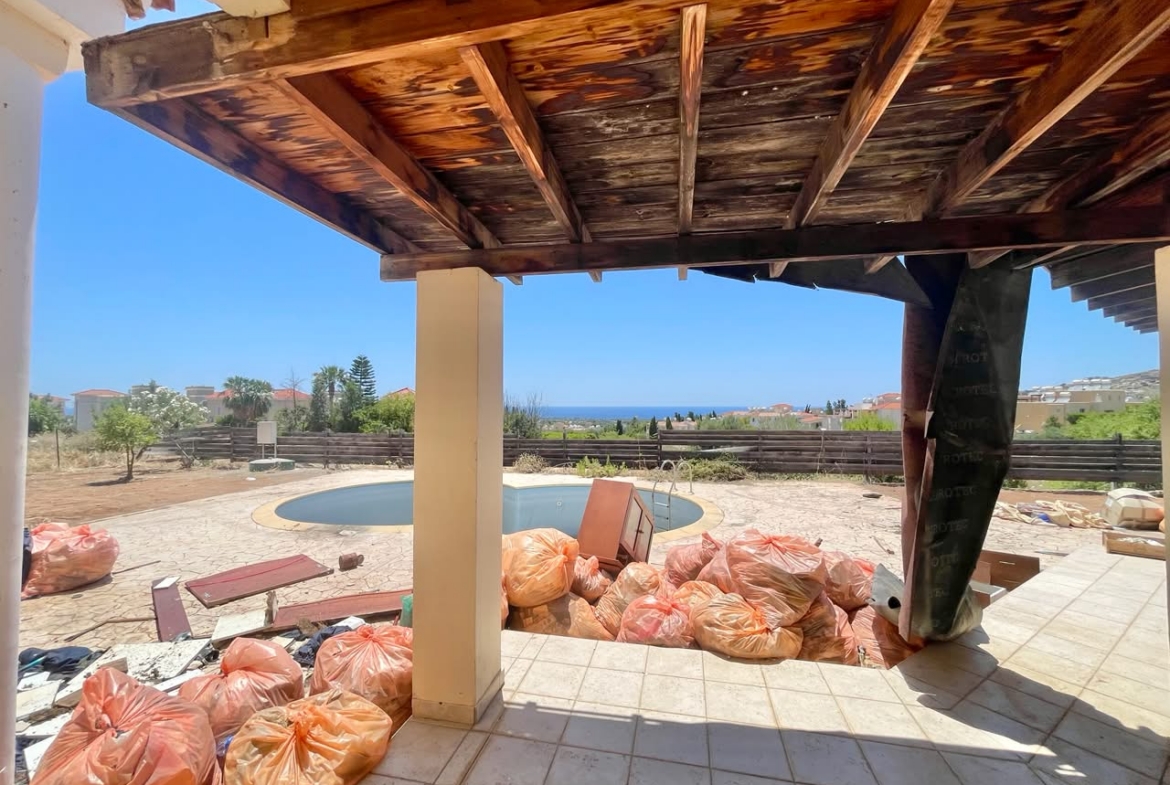 3-Bedroom Villa with a Private Pool and Sea Views