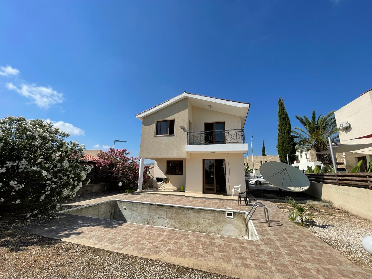 key-ready-villa-property-for-sale-paphos-cyprus 2-Bedroom Villa with a Private Pool and the Possibility to Create a 3rd Bedroom