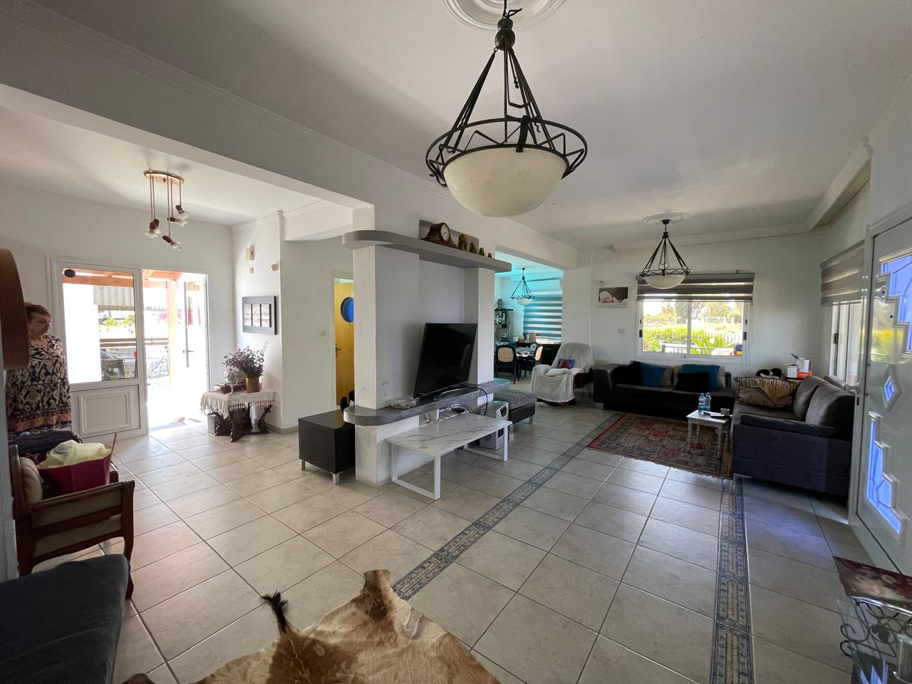 4-Bedroom Villa with a Large Plot and Sea Views