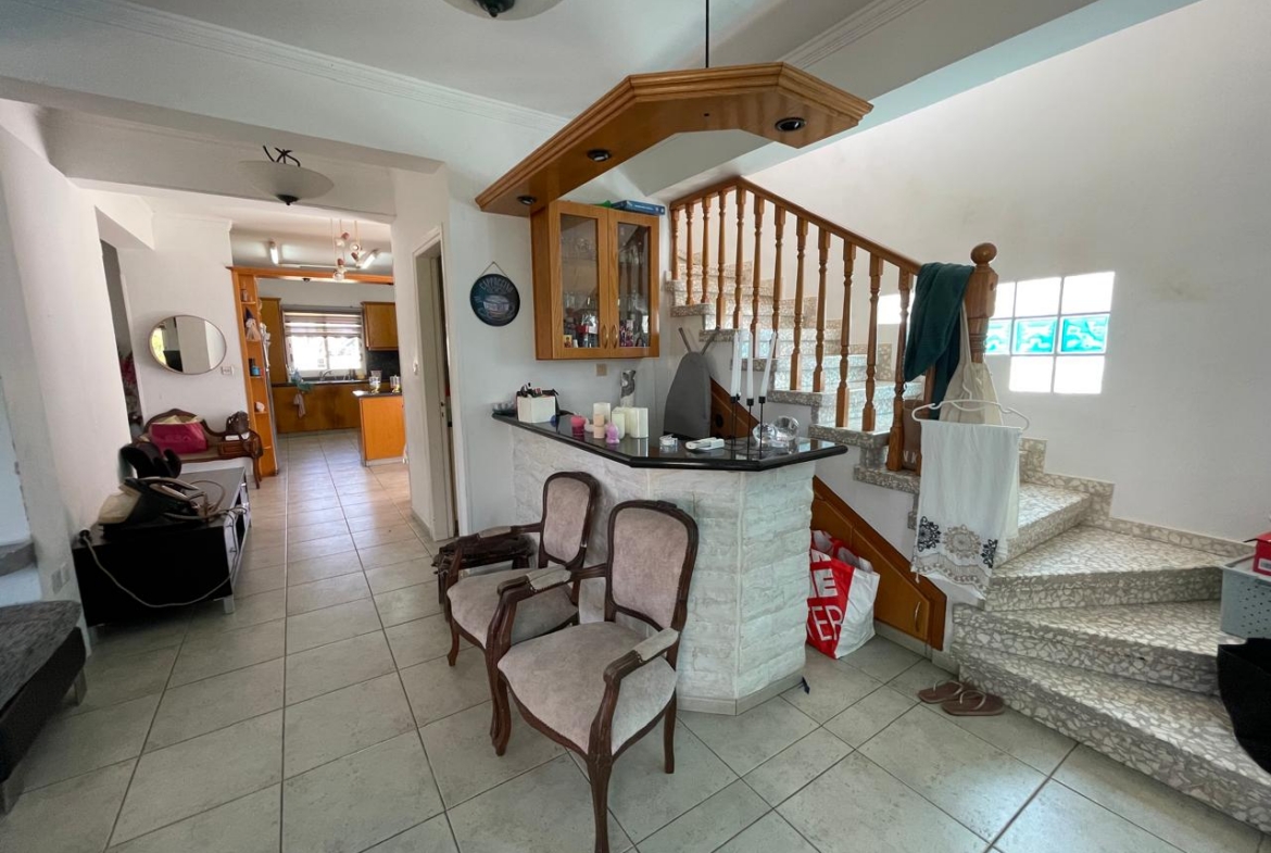 4-Bedroom Villa with a Large Plot and Sea Views