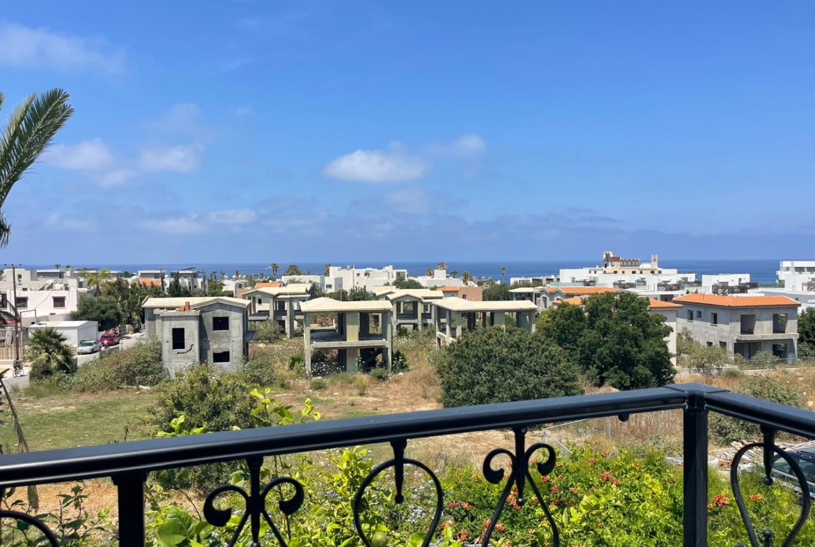 4-Bedroom Villa with a Large Plot and Sea Views