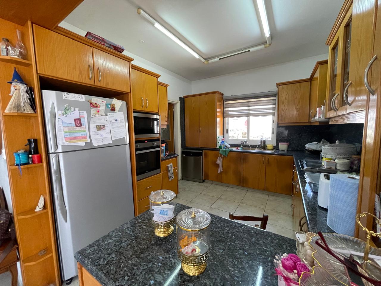 4-Bedroom Villa with a Large Plot and Sea Views