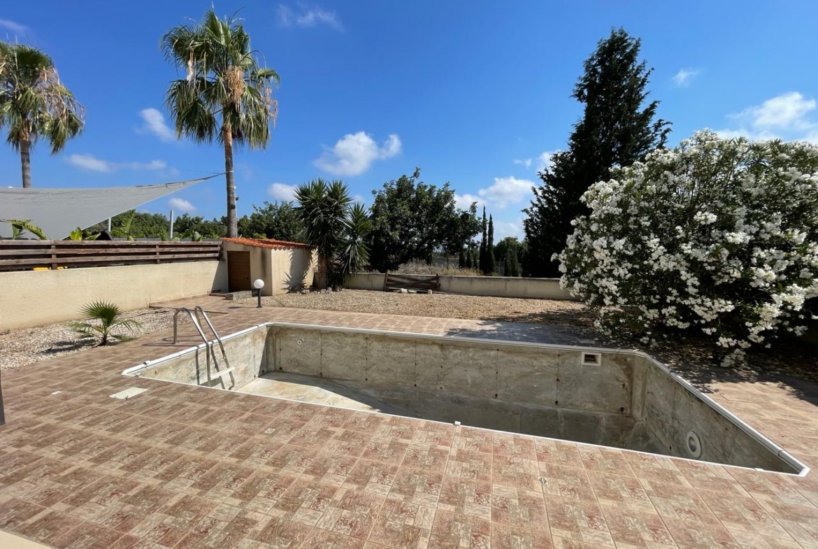 2-Bedroom Villa with a Private Pool and the Possibility to Create a 3rd Bedroom
