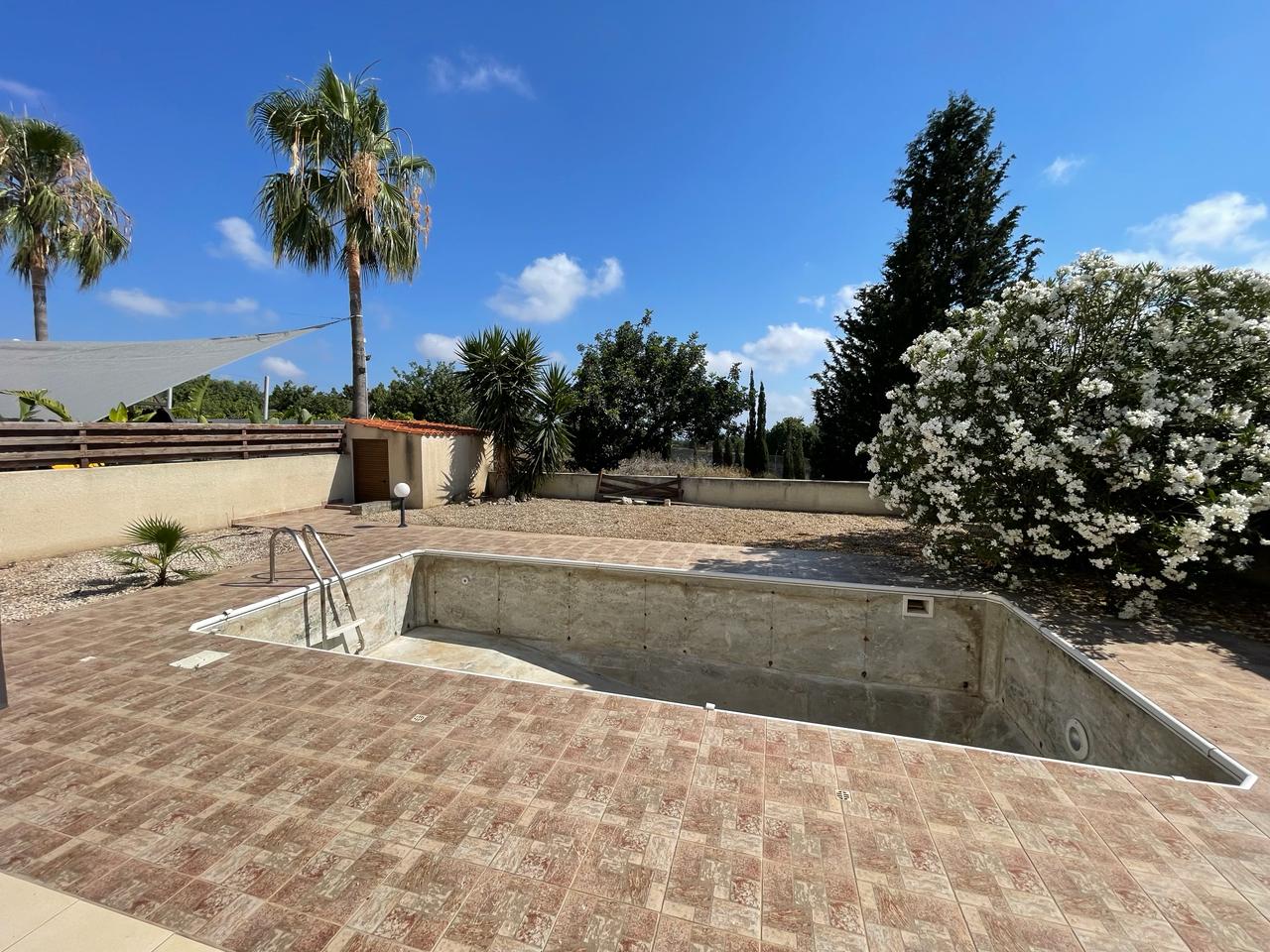 key-ready-villa-property-for-sale-paphos-cyprus9 2-Bedroom Villa with a Private Pool and the Possibility to Create a 3rd Bedroom