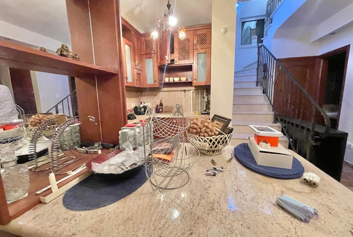 Sea view 6-Room Villa – unusual, solid, beautifully organized