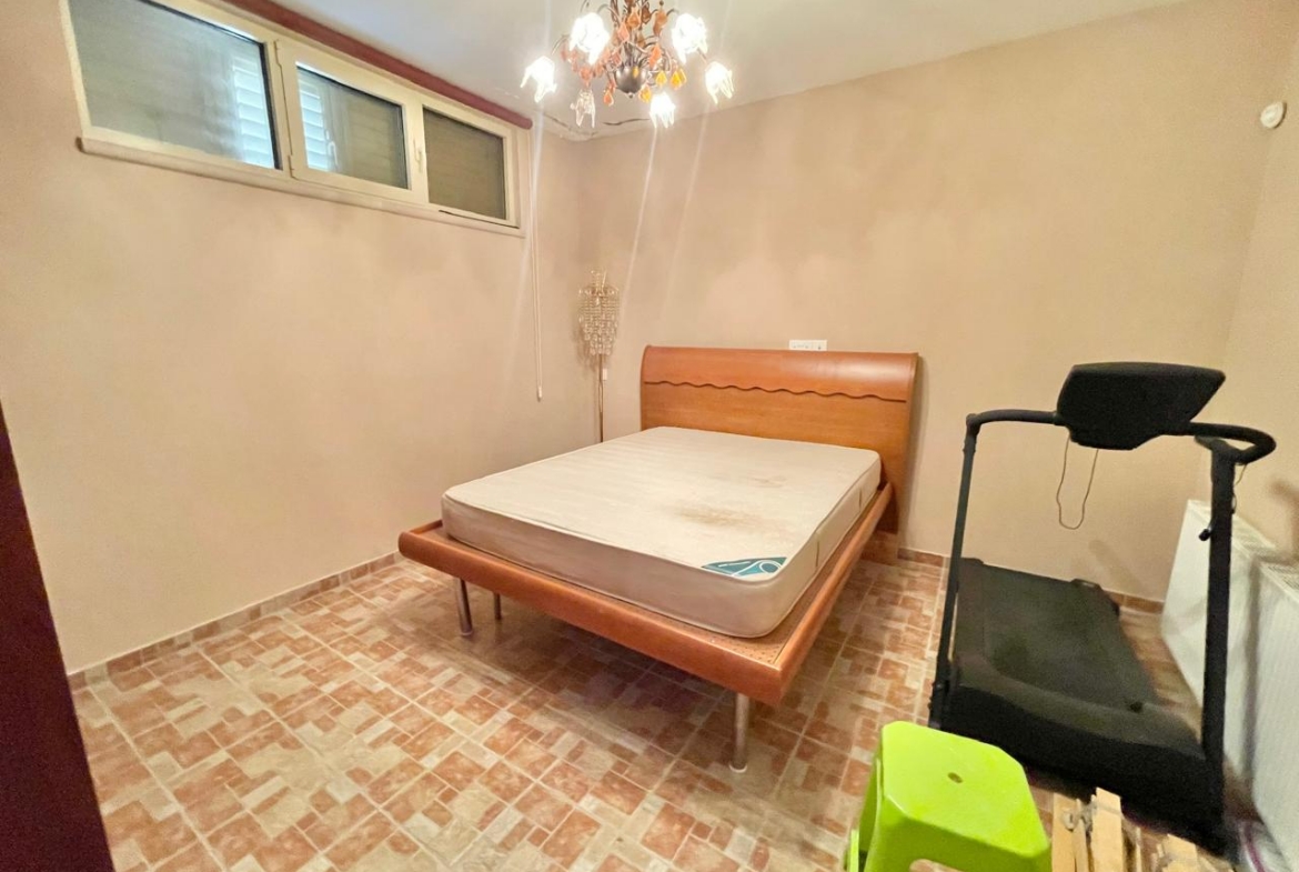 Sea view 6-Room Villa – unusual, solid, beautifully organized