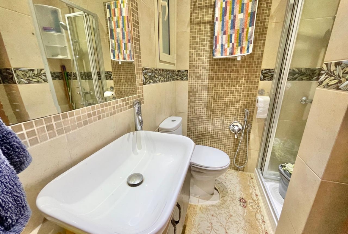 Sea view 6-Room Villa – unusual, solid, beautifully organized